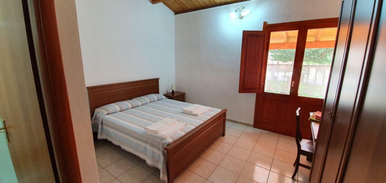 Bungalows Coronas Bonorva ภายนอก รูปภาพ